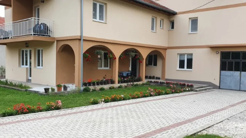 Dvorište Apartmani M